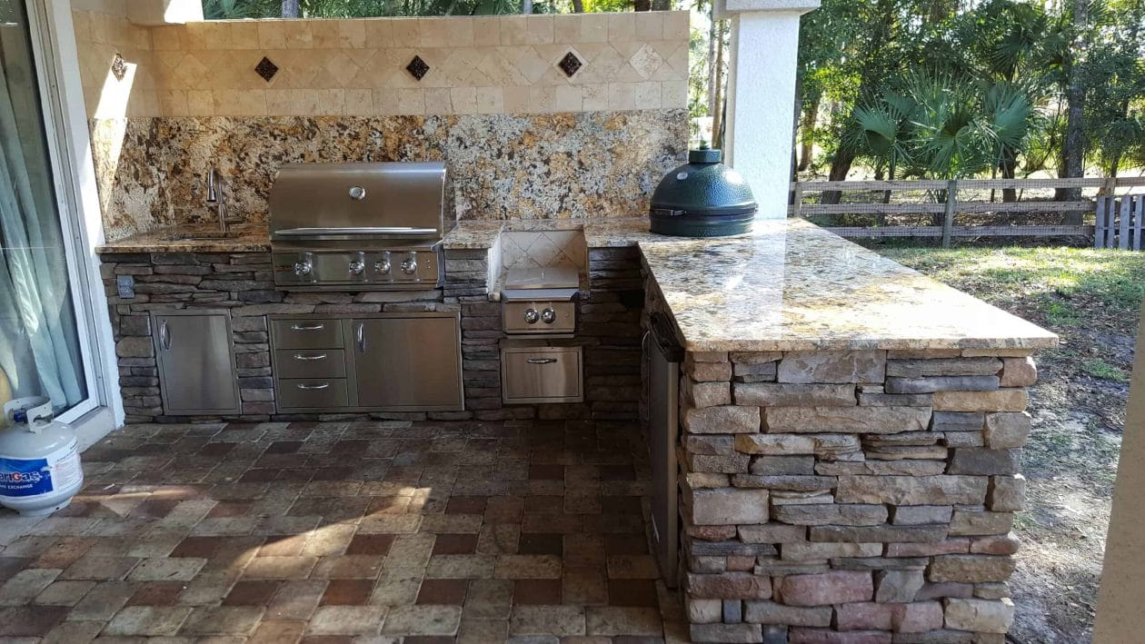 Innovative Outdoor Kitchens And Living