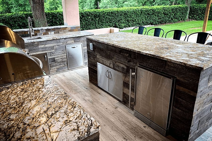 Innovative Outdoor Kitchens And Living